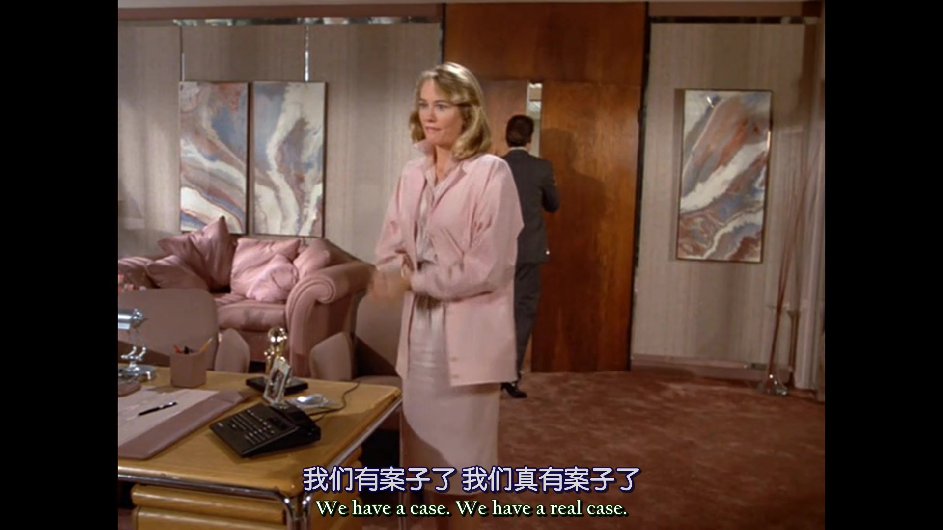 蓝色月光.MoonLighting.S01E03.国英双语.中英字幕.mkv_20250718_160203.924.jpg