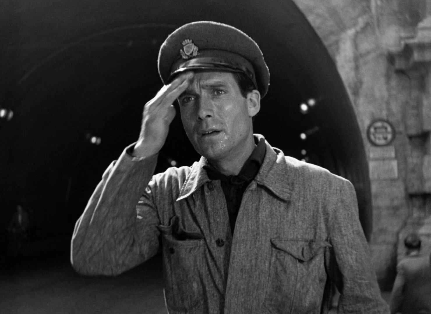 1948 偷自行车的人 The Bicycle Thieves .mkv_20250720_163359.158.jpg