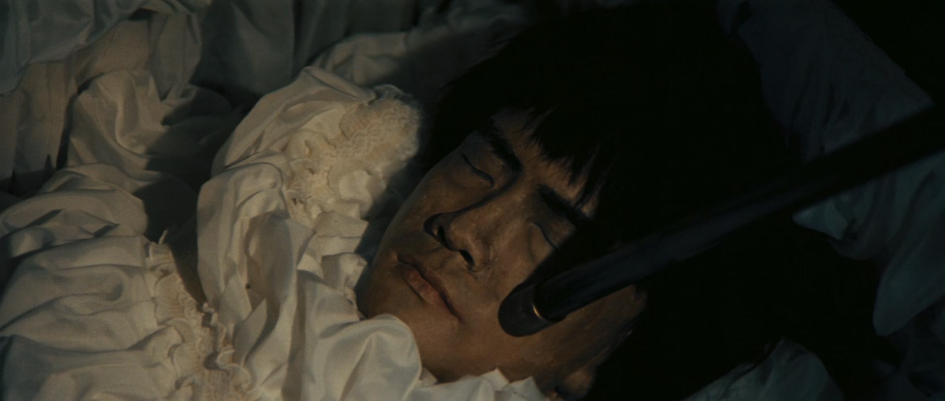 死亡游戏.Game.of.Death.1978.CRITERION.1080p.BluRay.x265.3audio-RARBG.mkv_2025072.jpg