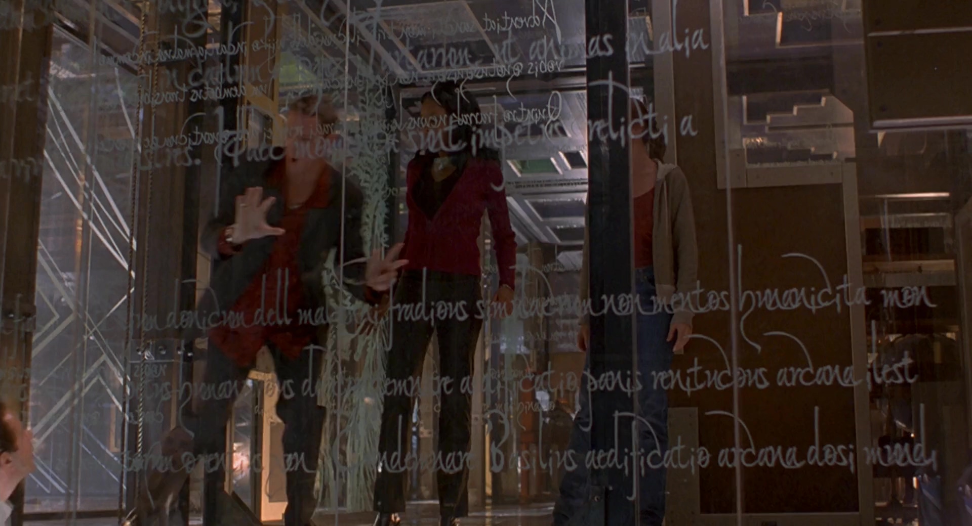 十三鬼叫门.Thir13en.Ghosts .2001.CN.mkv_20250723_103800.755.jpg