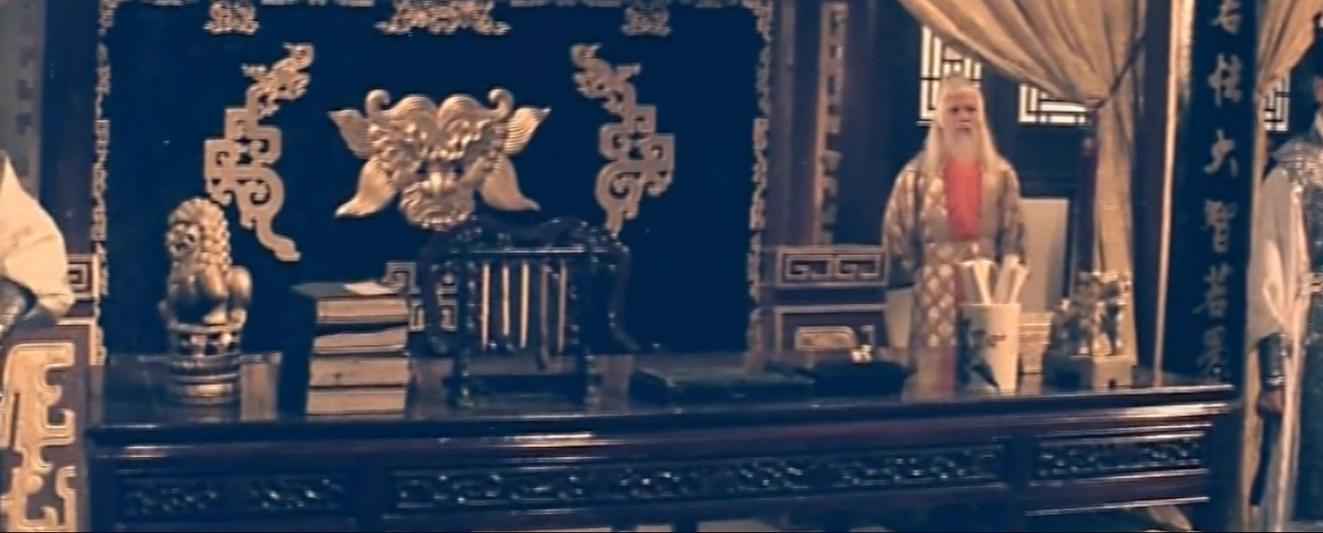 鹰爪铁布衫.Invincible Armour.1977.CNSC.mkv_20250725_095915.827.jpg