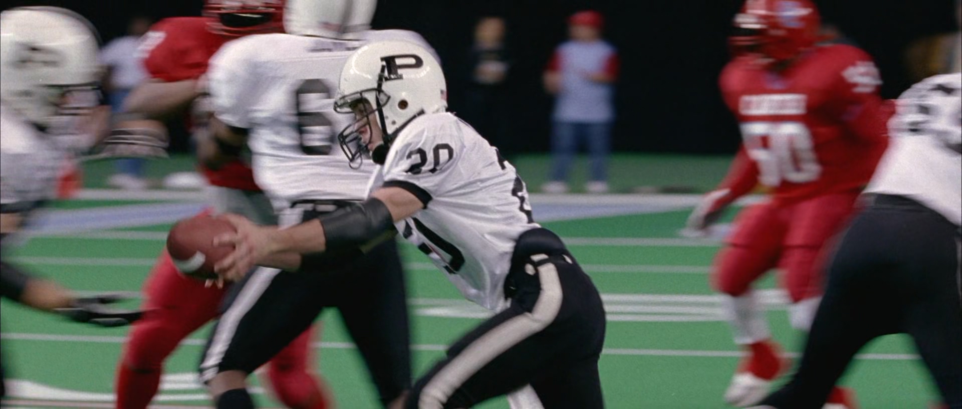 Friday.Night.Lights.2004.1080p.BluRay.DDP.5.1.H.265-EDGE2020 (1).mkv_20250730_20.jpg