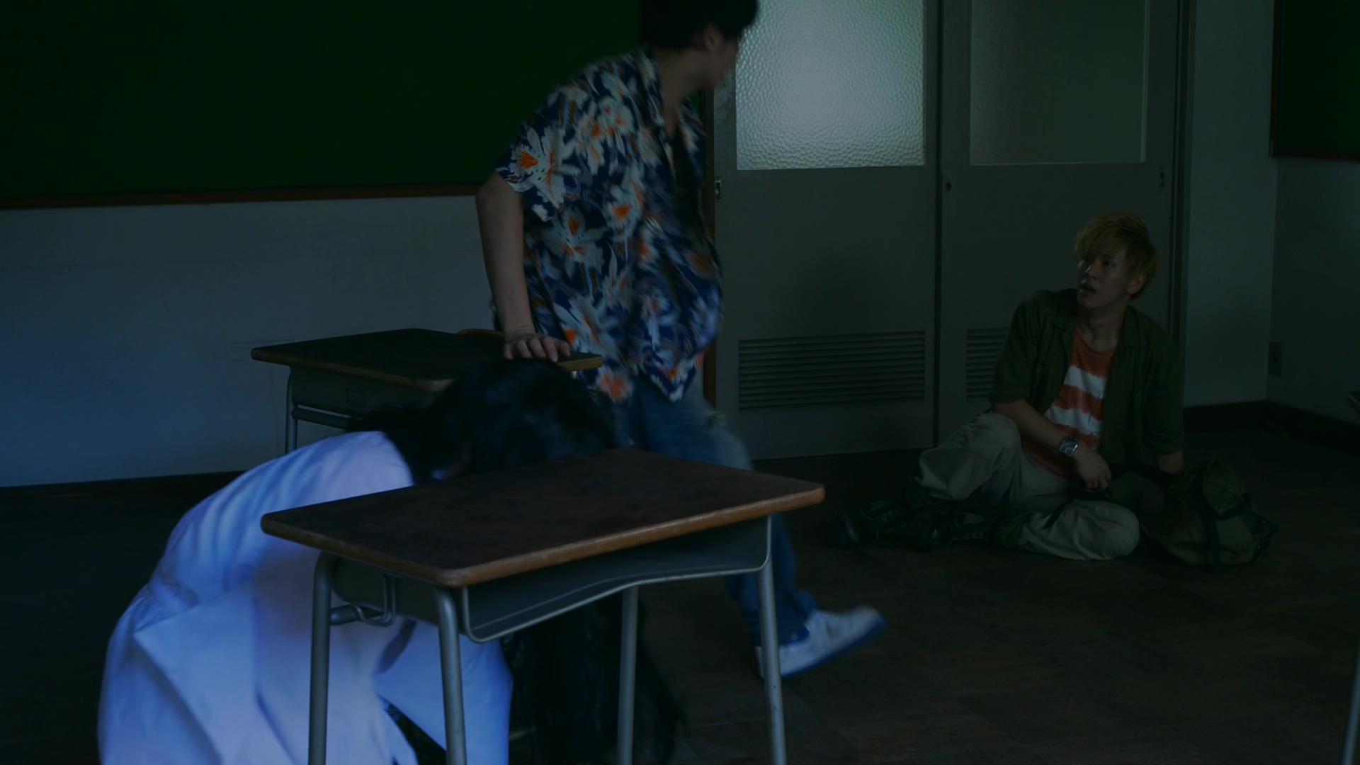 学校怪谈 言灵的诅咒.2014.CN.mkv_20250731_133343.545.jpg