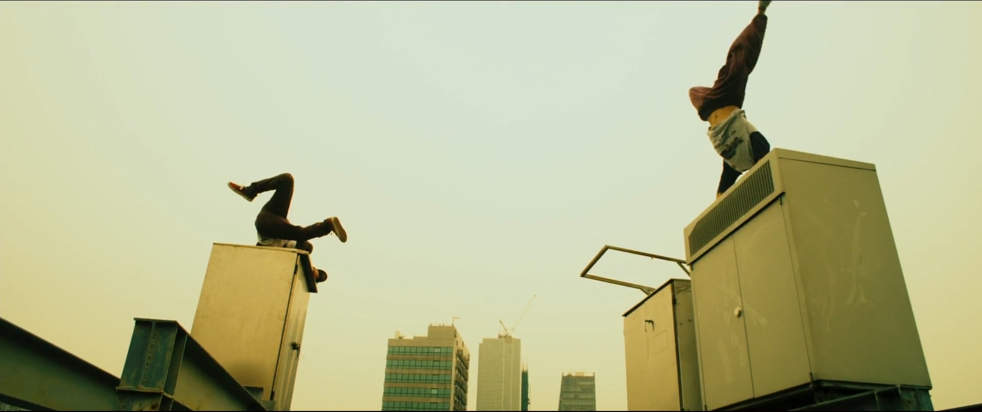 狂舞派The.Way.We.Dance.2013.CHINESE.1080p.BluRay.H264.AAC-VXT (1).mkv_20250802_1.jpg