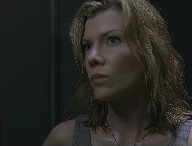 天蛛地灭2.Spiders II (2001) DVDRip 国英双语.mkv_20250803_194051.408.jpg