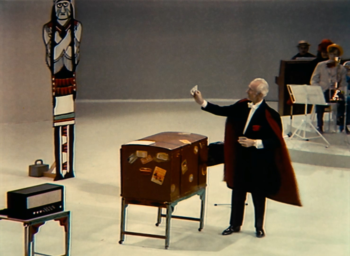 1974 游行 Parade.mkv_20250809_160554.703.jpg