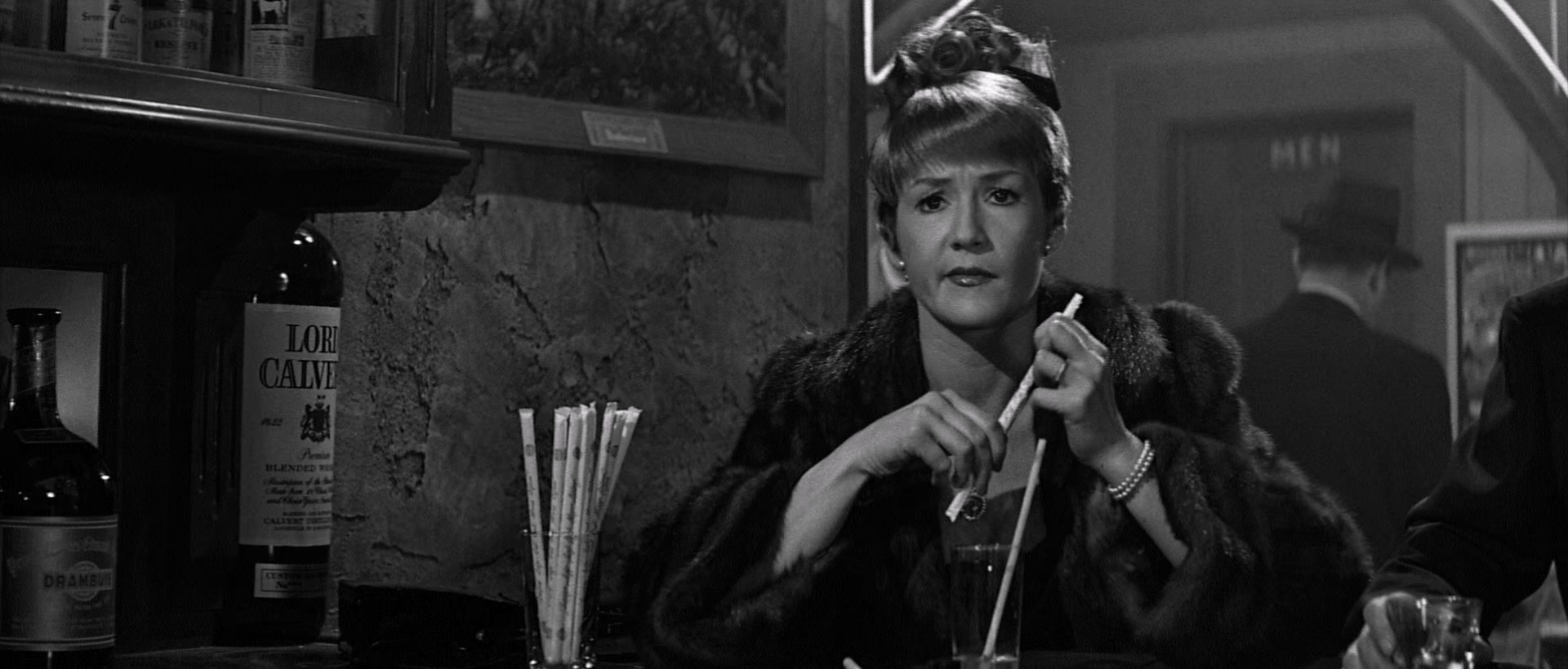 1960 桃色公寓 The.Apartment.mkv_20250811_142305.762.jpg