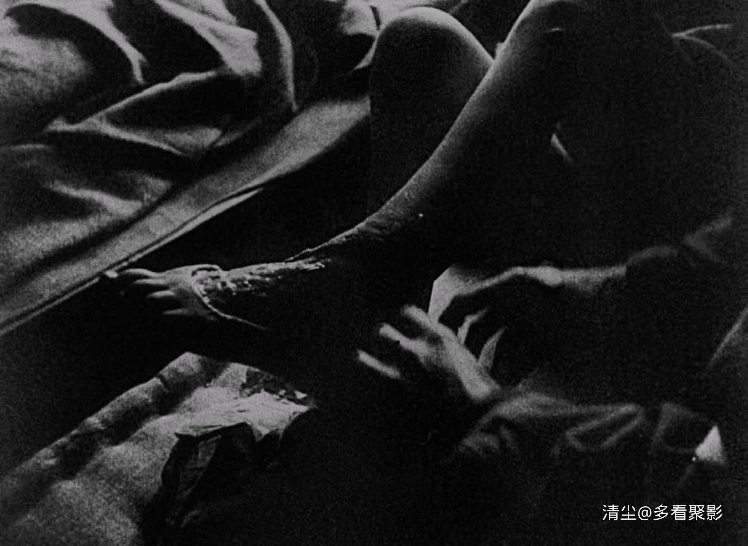 1955 夜与雾 Night and Fog .mkv_20250815_120546.654.jpg