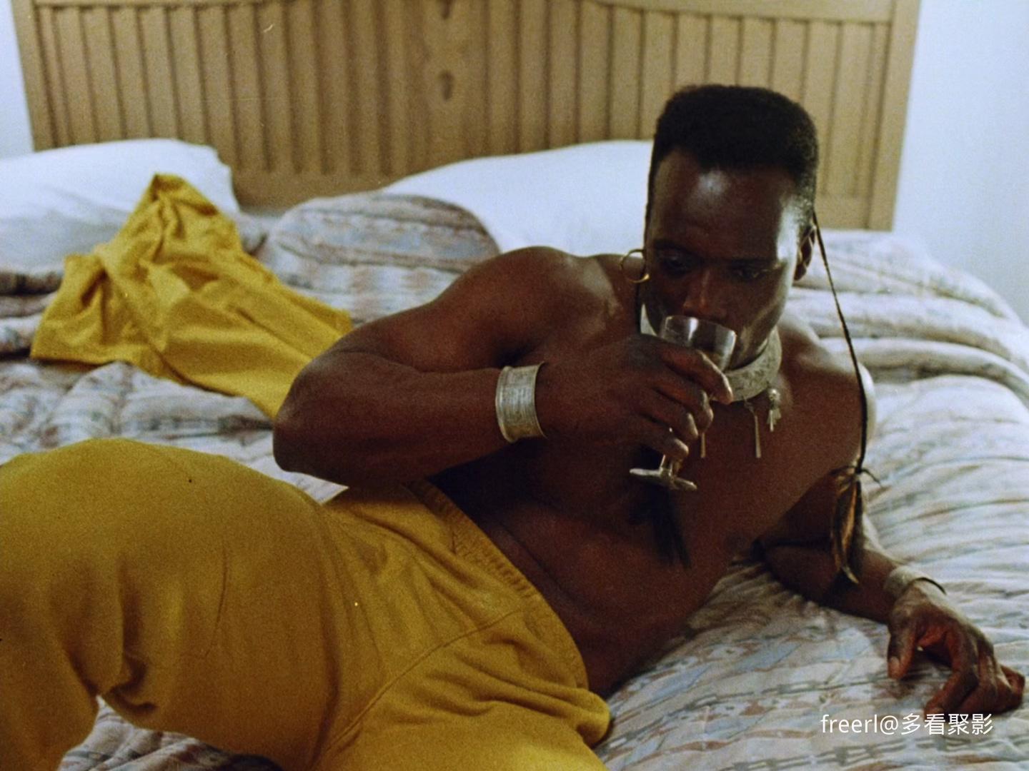 至尊战警 泰拳王 The King of the Kickboxers 1990 1080p [AAC, AAC] [zho, eng] h265.jpg