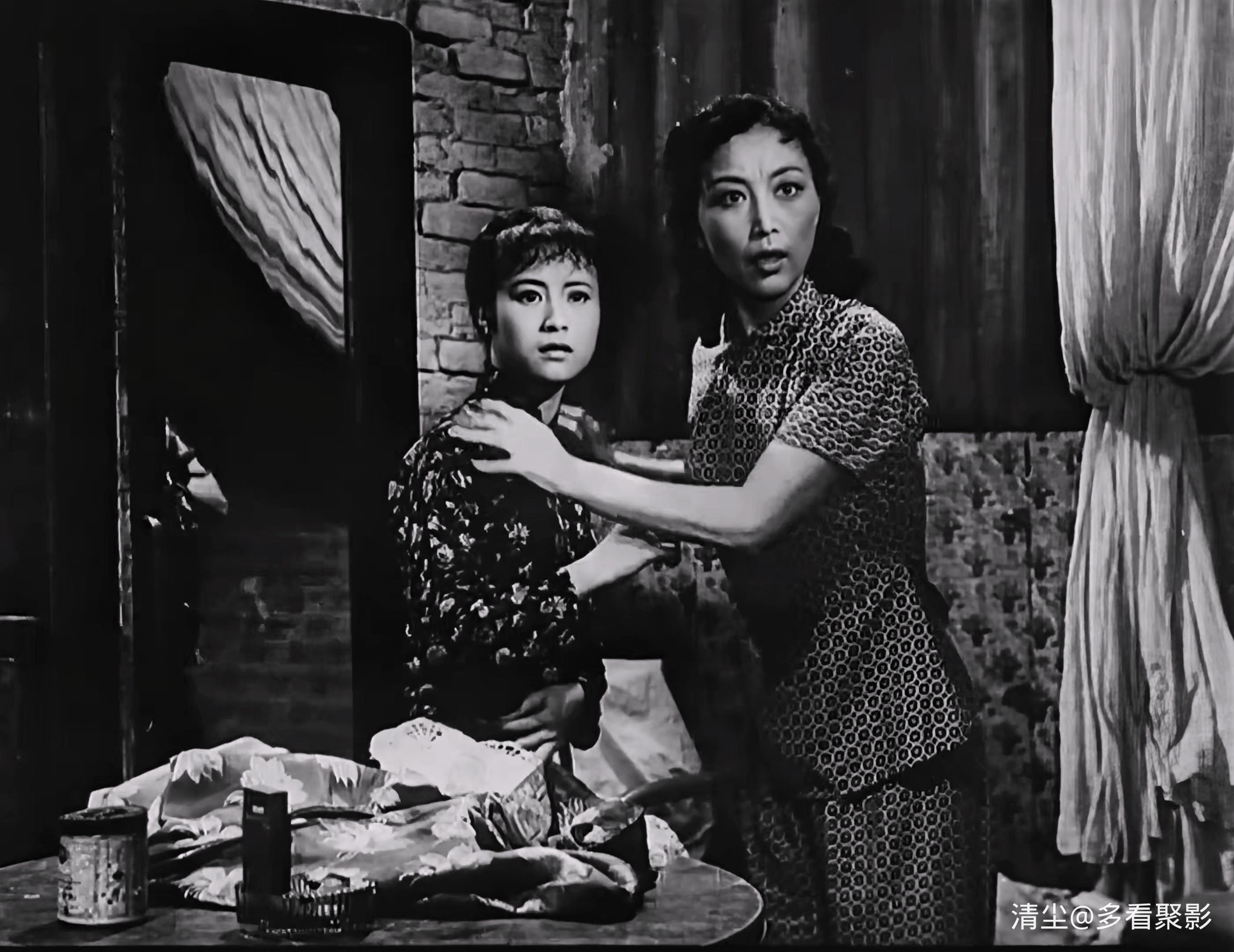 1963 七十二家房客.mp4_20251015_163700.233.jpg