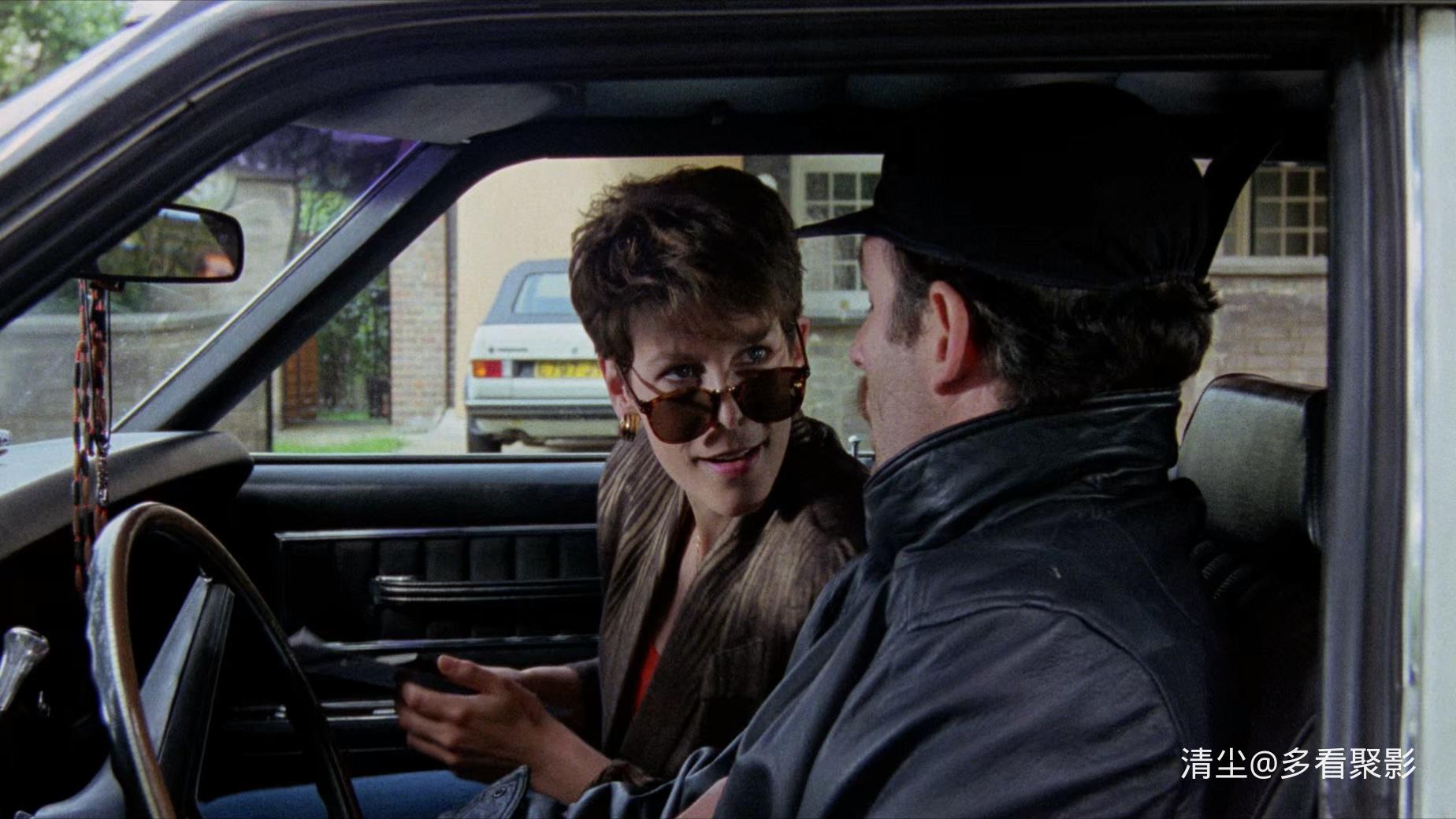 1988 一条叫旺达的鱼 A Fish Called Wanda .mkv_20251111_165312.198.jpg