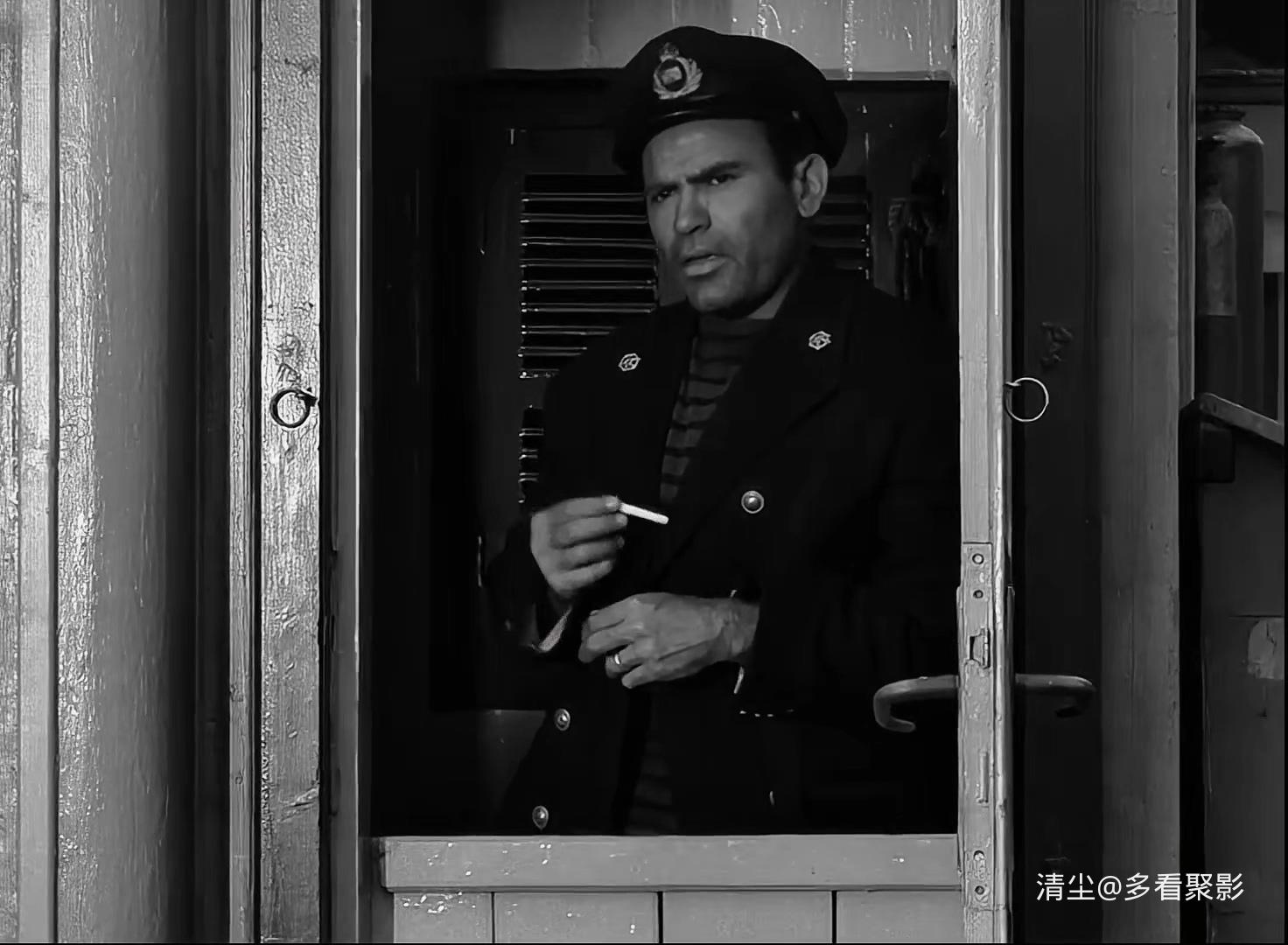 1960 多瑙河之波 The Danube Waves（罗马尼亚）.mp4_20251207_155409.805.jpg