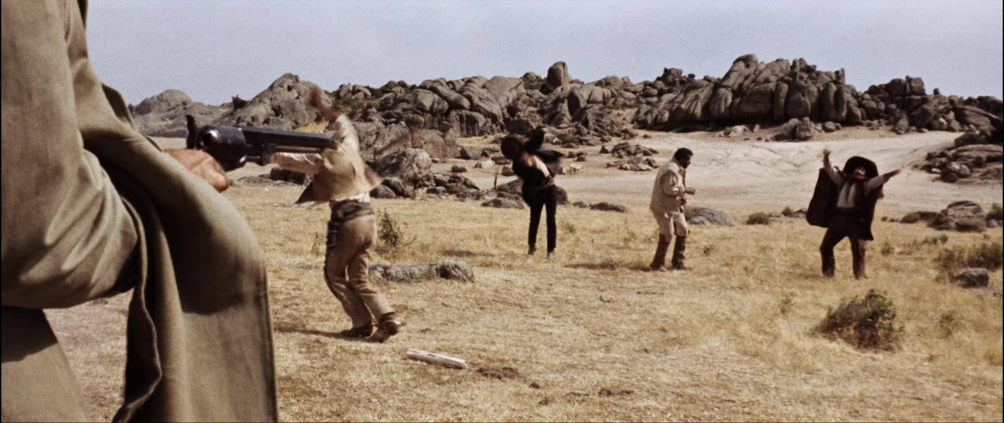 1966 黄金三镖客 The Good the Bad and the Ugly.mkv_20251220_154958.739.jpg