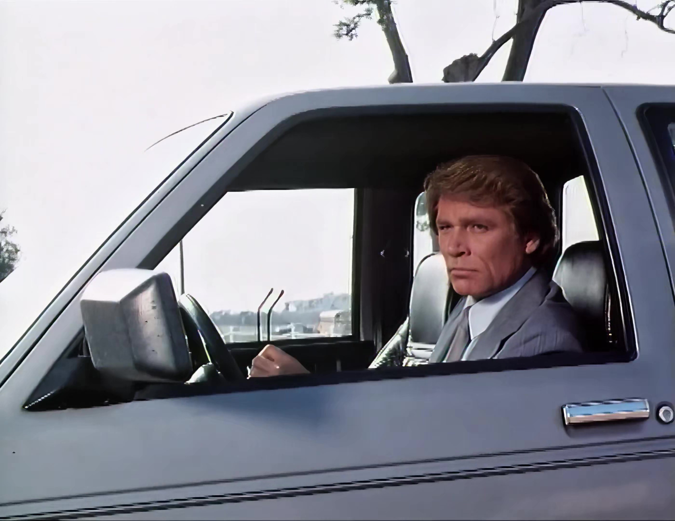 1990 机械手臂2 机器特勤组 Future.Zone.mp4_20260105_182614.076.jpg