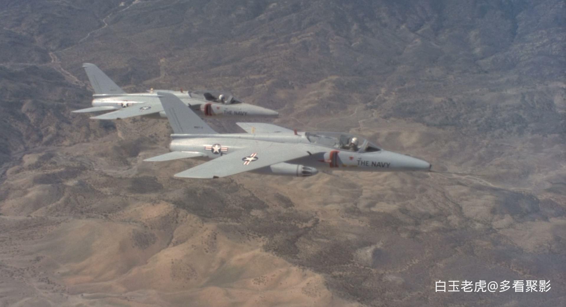 Hot.Shots.1991.BluRay.1080p.DTS-HD.MA.5.1.x265.10bit.2Audio-DreamHD-bylh .mkv_20.jpg