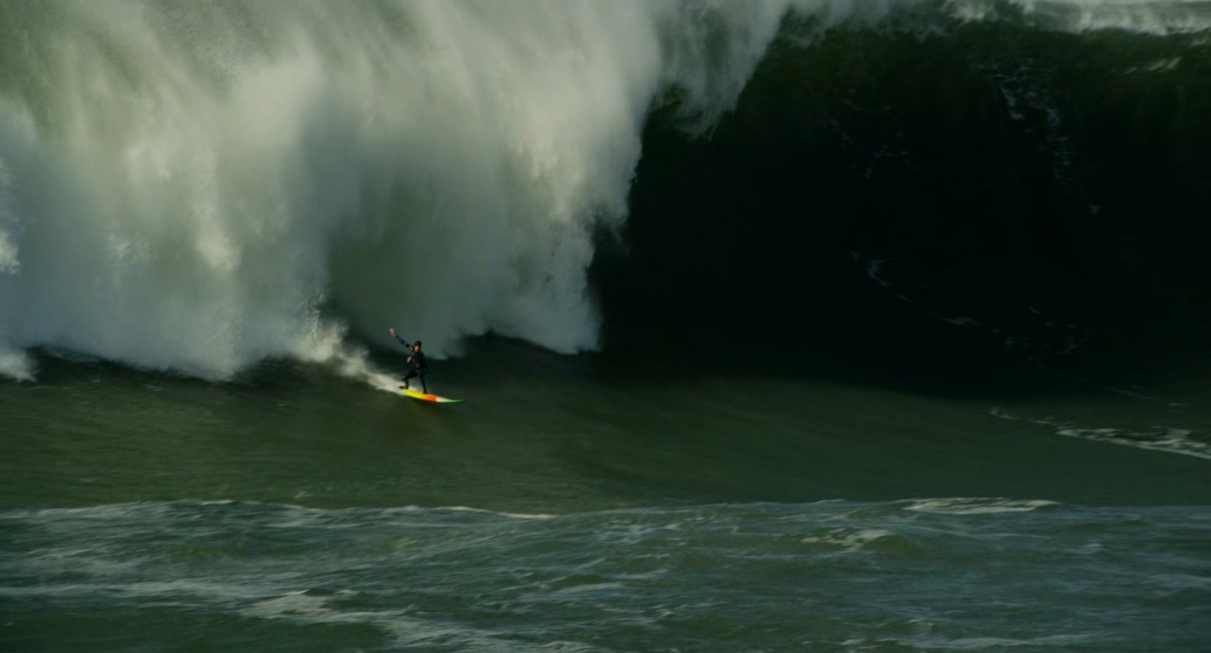 冲浪英豪.Chasing.Mavericks.2012.1080p.BluRay.x265.2audio-RARBG.mkv_20260130_103231.218.jpg