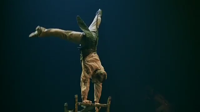 【太阳马戏团】 KURIOS 秀 高清完[00_35_21][20260214-142515].png