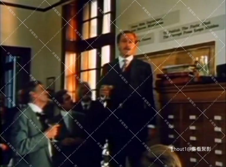 1983 红 钟.mp4_001648.040.jpg