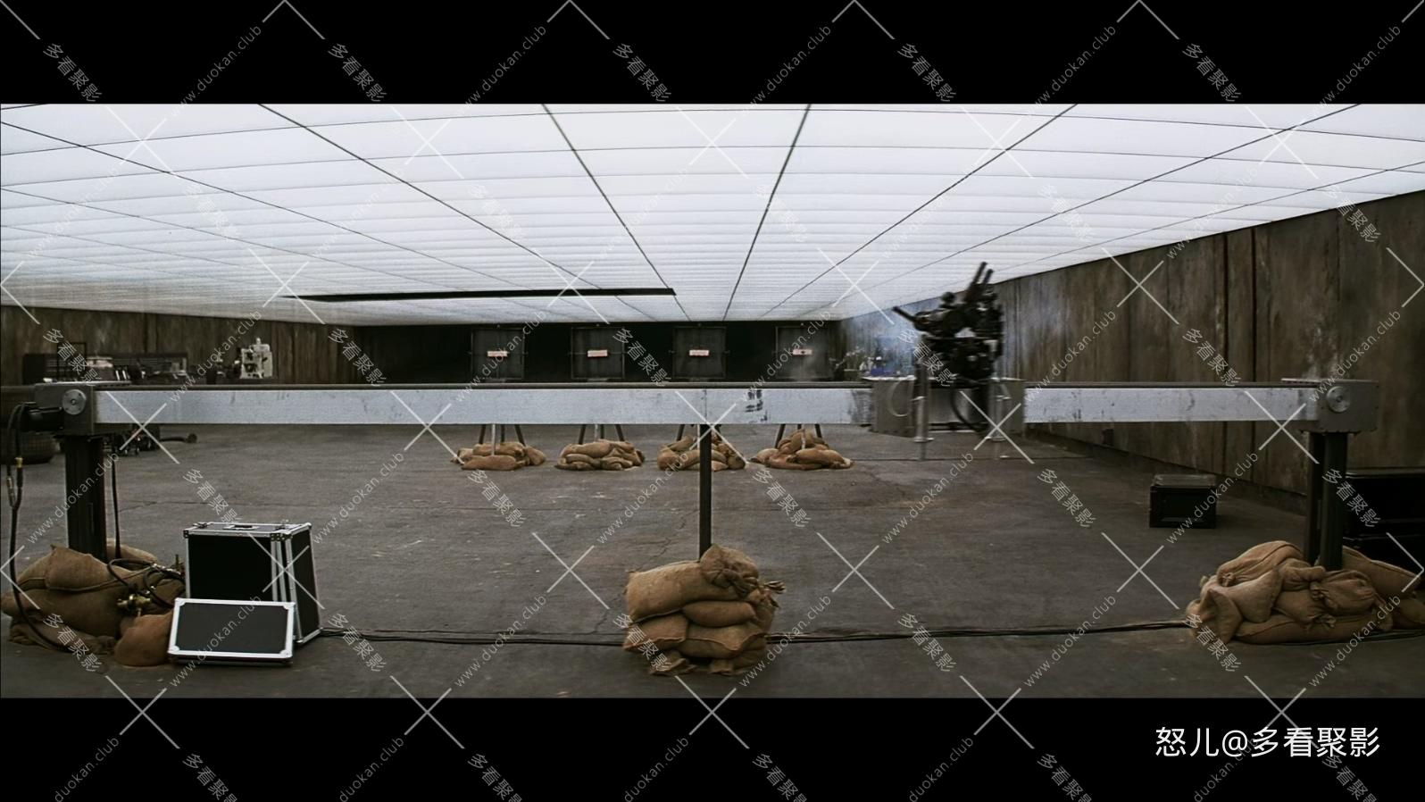 蝙蝠侠前传2：黑暗骑士.The.Dark.Knight.2008.1080p.BluRay.x265.3audio-RARBG特效字.jpg